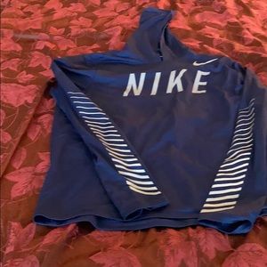 Nike top